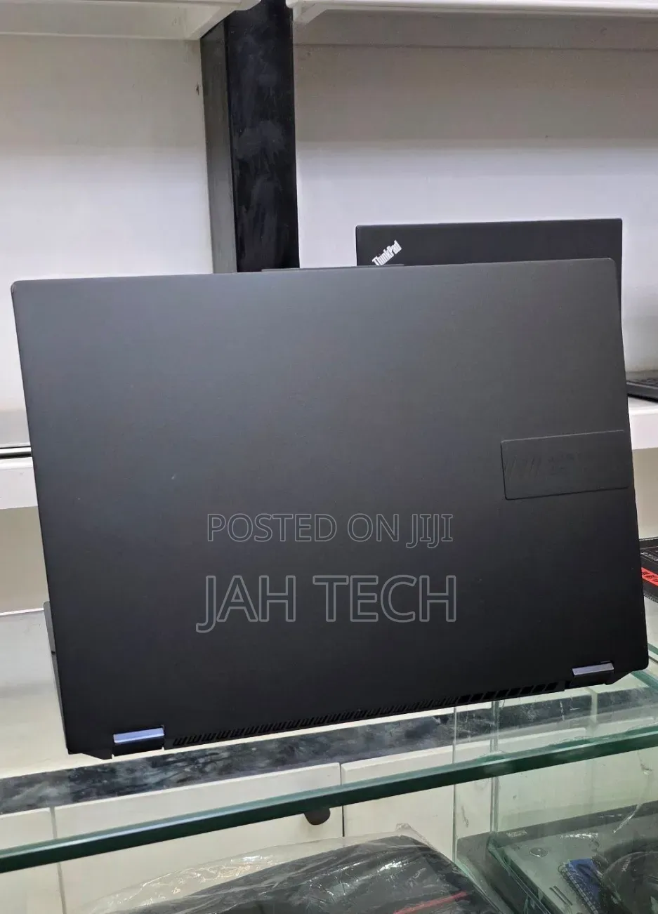 New Laptop Asus VivoBook 15 X505BA 16GB Intel Core i9 SSD 1T