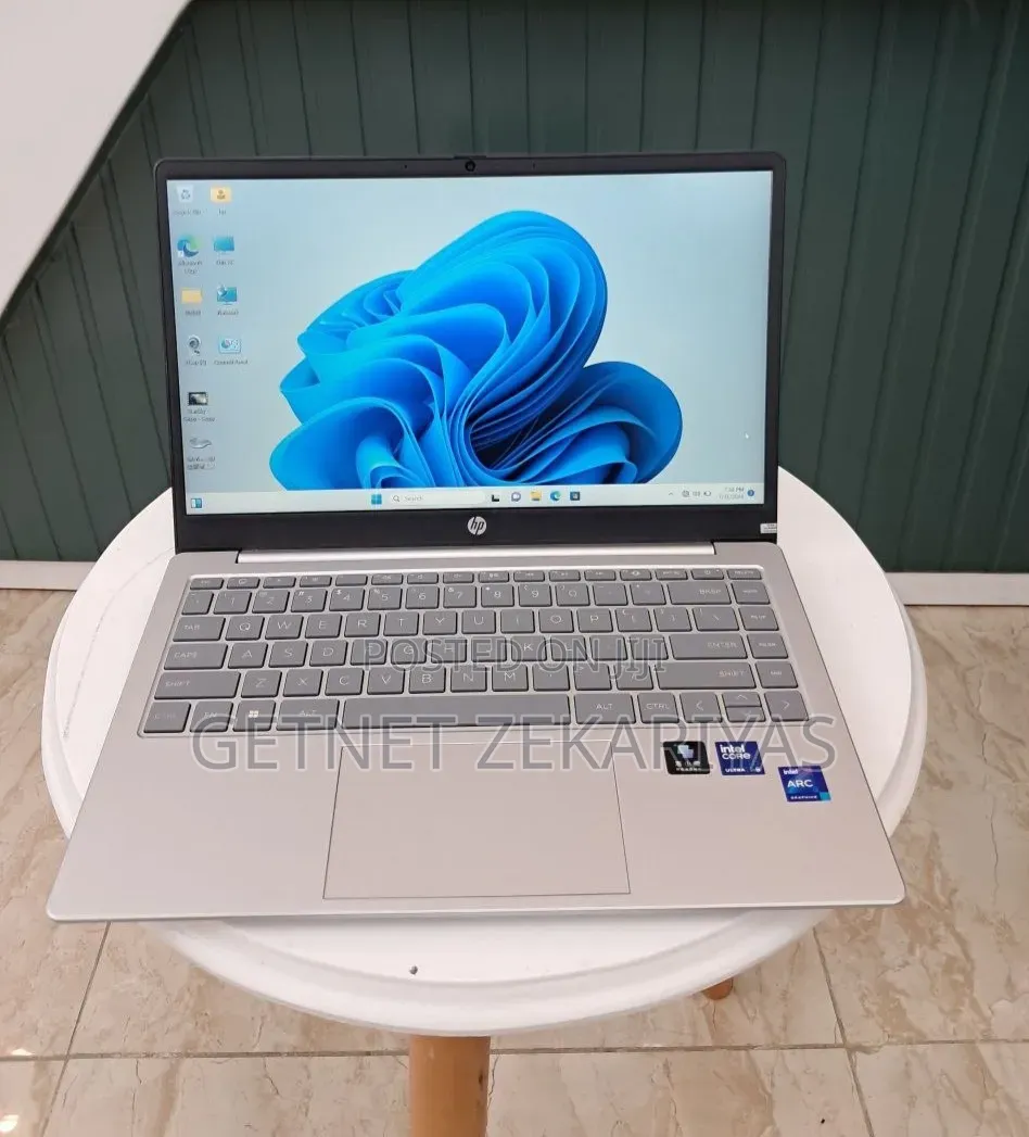 New Laptop HP Pavilion 15 16GB Intel Core Ultra 7 SSD 1T
