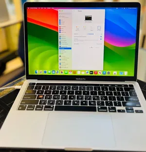 New Laptop Apple MacBook Pro 2021 M1 16GB Apple M1 Pro SSD 256GB