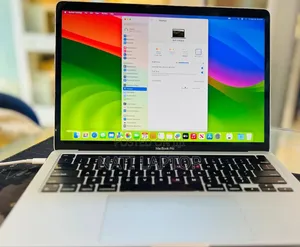 New Laptop Apple MacBook Pro 2021 M1 16GB Apple M1 Pro SSD 256GB