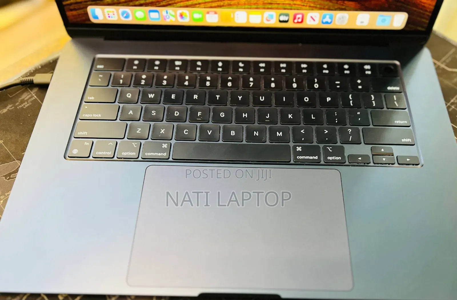 New Laptop Apple MacBook Air 2024 M3 8GB Apple M3 SSD 256GB