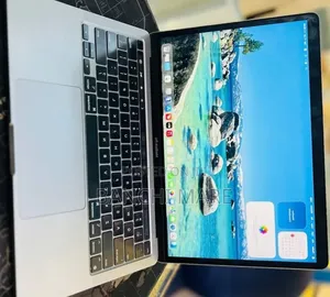 New Laptop Apple MacBook Pro 2022 M2 8GB Apple M2 SSD 512GB