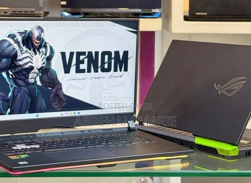 New Laptop Asus ROG Strix SCAR II 16GB AMD Ryzen 9 SSD 1T