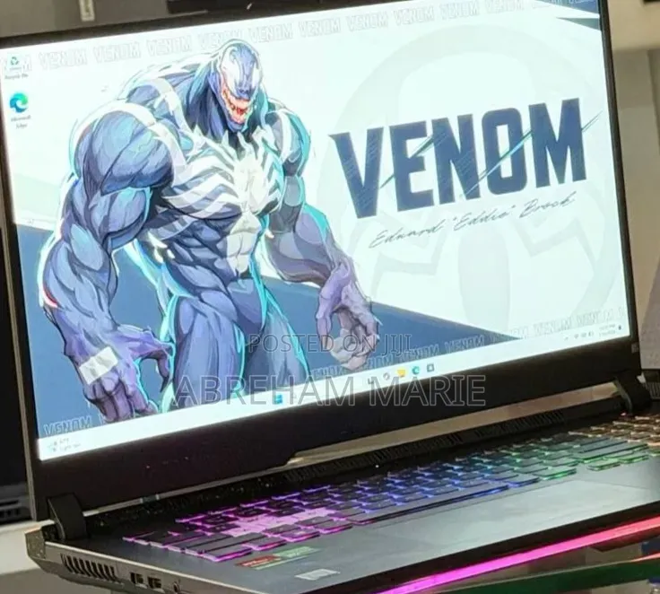 New Laptop Asus ROG Strix SCAR II 16GB AMD Ryzen 9 SSD 1T