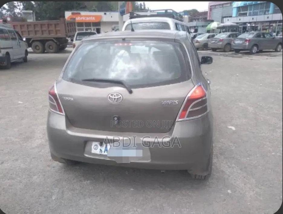 Toyota Yaris 2007 Gray