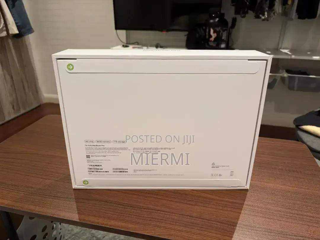 New Apple MacBook Pro 2026 M5 Pro 24GB Apple M5 Pro SSHD (Hybrid) 1T