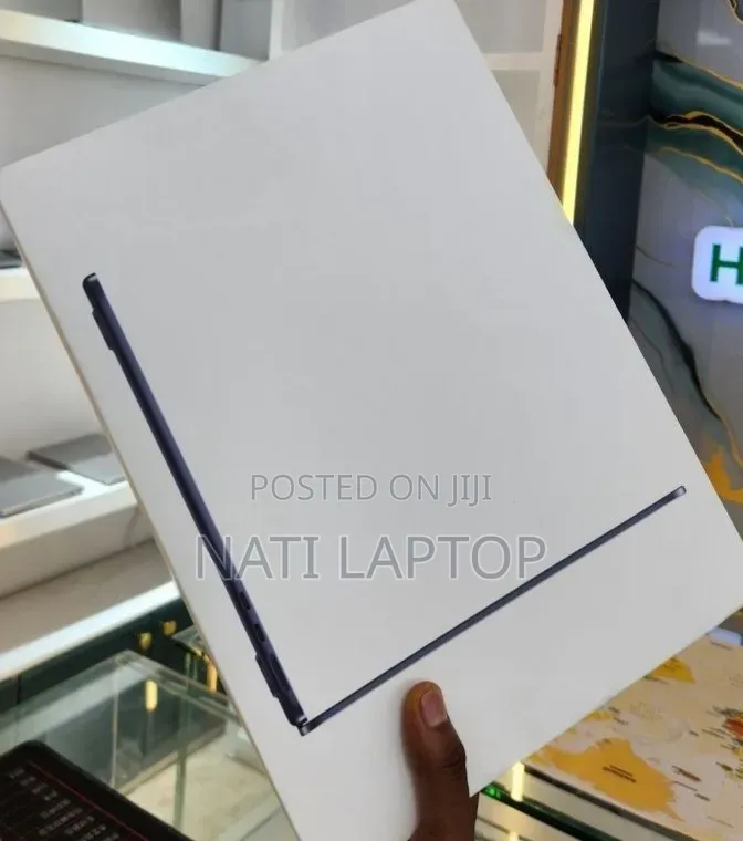 New Laptop Apple MacBook Air 2026 M5 16GB Apple M5 SSD 512GB