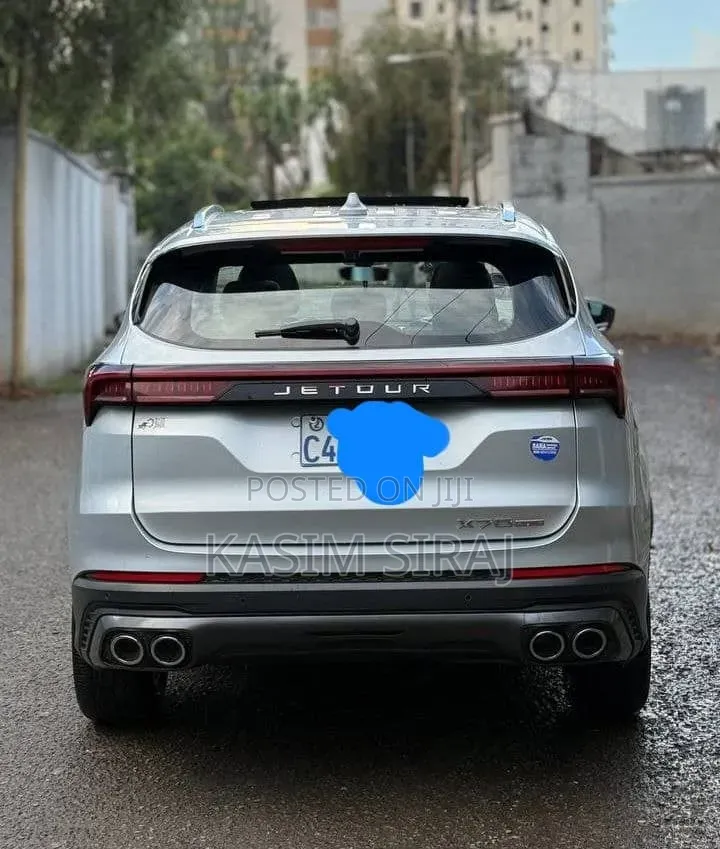 Jetour X70 Plus 2023 Silver