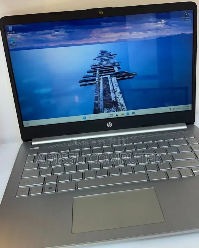 New Laptop HP Stream Notebook 16GB Intel Core i7 SSD 512GB
