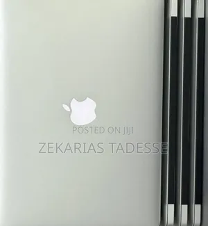New Laptop Apple MacBook Air 2017 8GB Intel Core i5 SSD 128GB