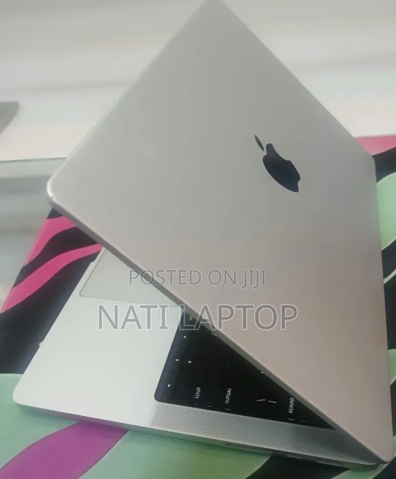New Laptop Apple MacBook Pro 2021 M1 16GB Apple M1 Pro SSD 512GB
