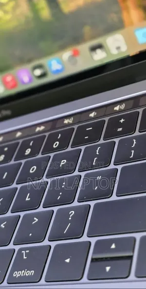 New Laptop Apple MacBook Pro 2019 16GB Intel Core i5 SSD 512GB