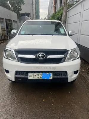 Toyota Hilux 2007 White