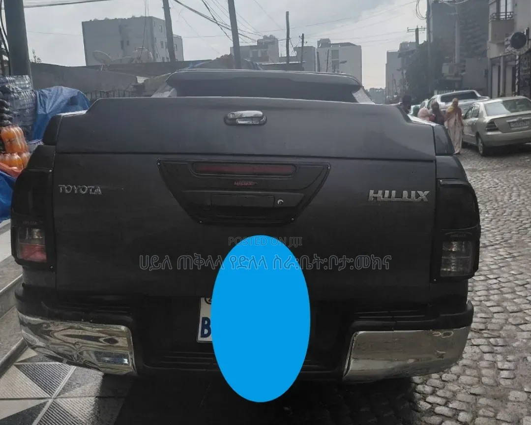 Toyota Hilux 2018 Maroon