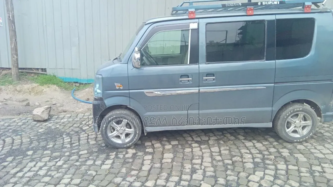 Suzuki Every Wagon 2012 Gray