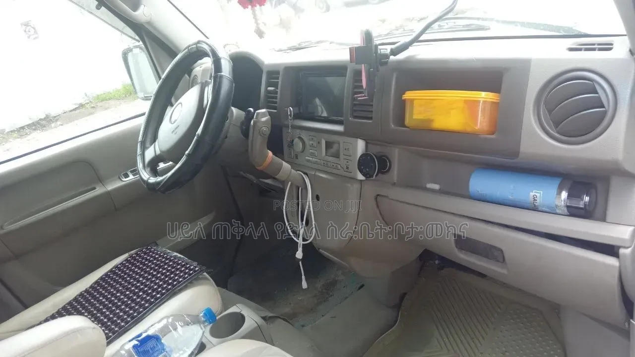 Suzuki Every Wagon 2012 Gray