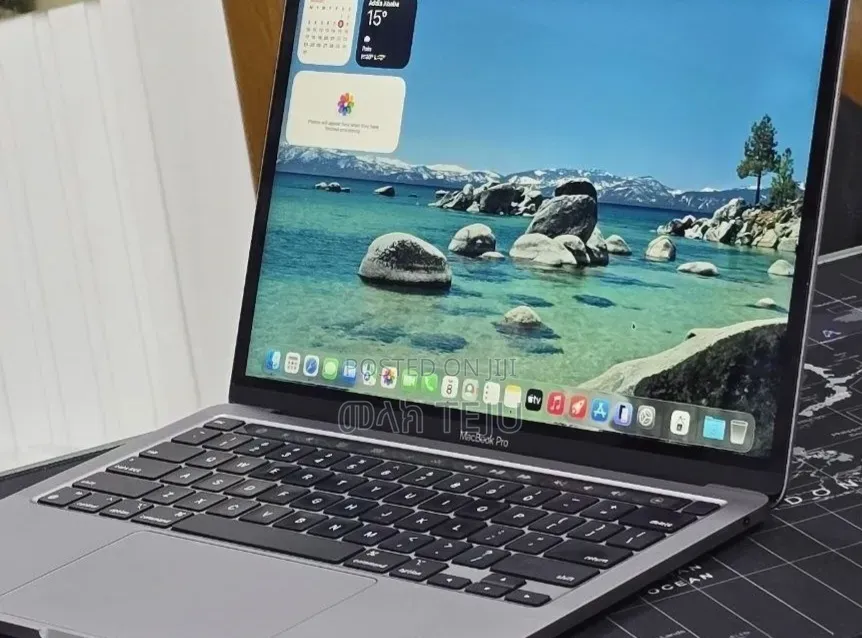 New Laptop Apple MacBook Pro 2022 M2 16GB Apple M2 SSD 512GB