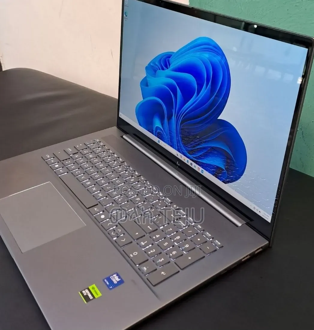 New Laptop HP Envy 17 16GB Intel Core Ultra 7 SSD 1T