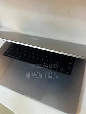 New Laptop Apple MacBook Pro 2021 M1 32GB Apple M1 SSD 512GB