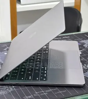 New Laptop Apple MacBook Pro 2021 M1 16GB Apple M1 Pro SSD 512GB