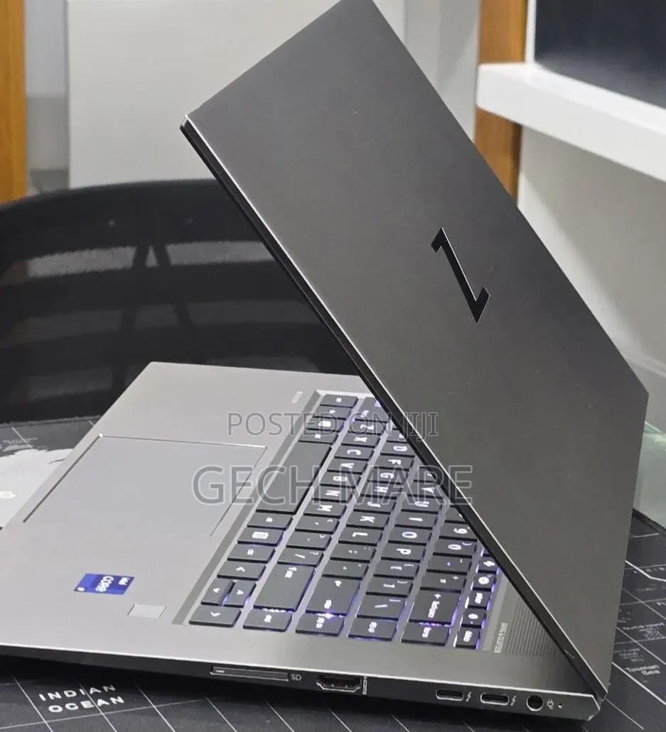 New Laptop HP ZBook 15 32GB Intel Core i9 SSD 512GB