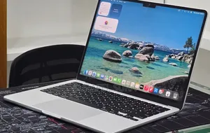 New Laptop Apple MacBook Air 2024 M3 16GB Apple M3 SSD 256GB