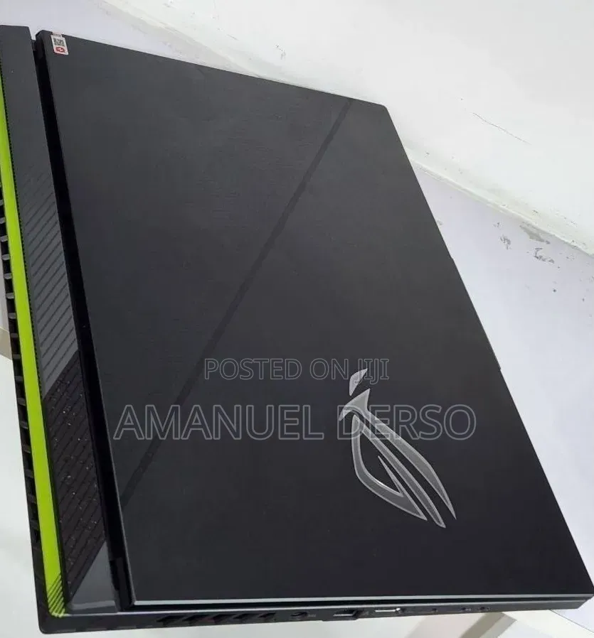 New Laptop Asus ROG Strix G15 16GB Intel Core i9 SSD 1T