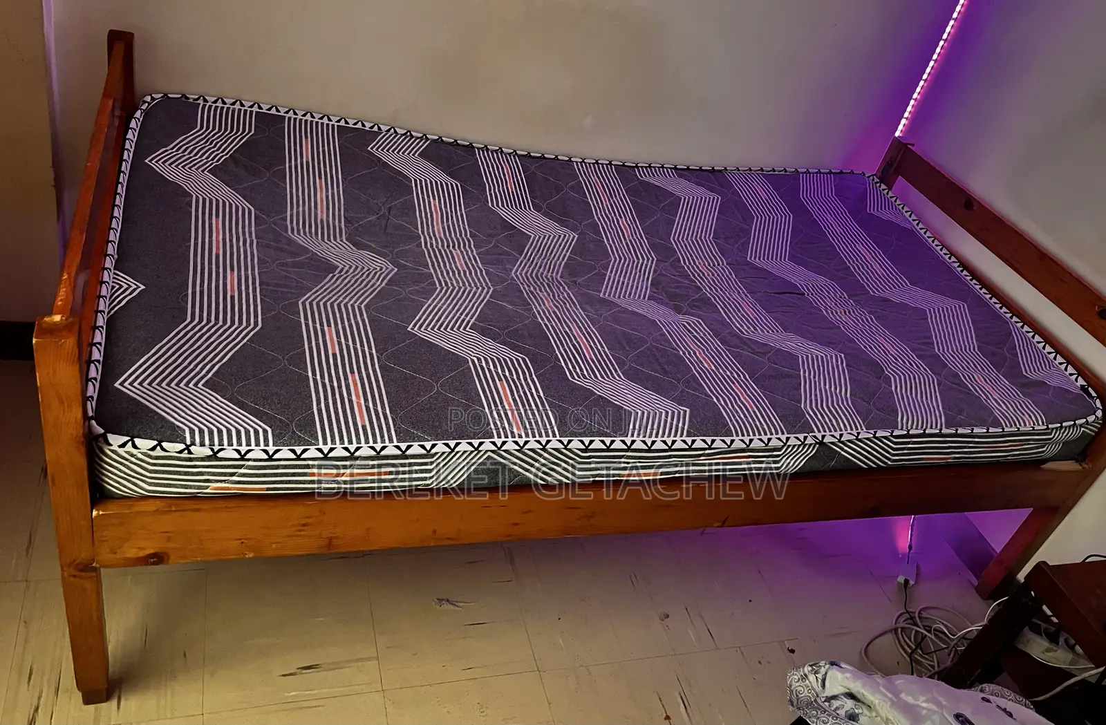 Wood Bed 1m