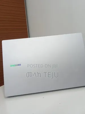New Laptop Samsung Galaxy Book4 8GB Intel Core 5 SSD 512GB