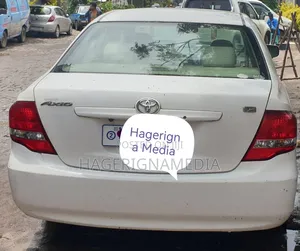 Toyota Corolla 2010 White
