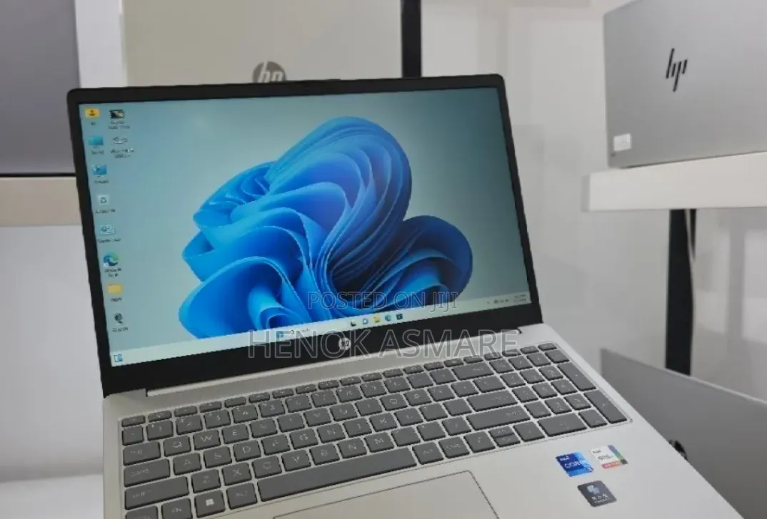 New Laptop HP Stream Notebook 16GB Intel Core i7 SSD 512GB