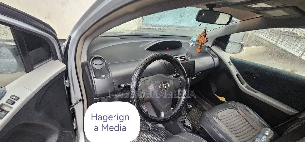 Toyota Yaris 2008 Silver