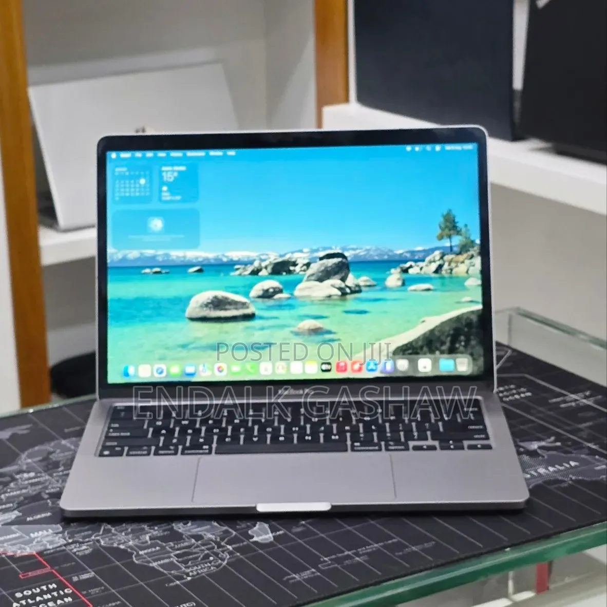 New Laptop Apple MacBook Pro 2022 M2 16GB Apple M2 SSD 512GB