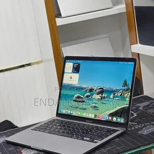 New Laptop Apple MacBook Pro 2022 M2 16GB Apple M2 SSD 512GB