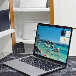 New Laptop Apple MacBook Pro 2022 M2 16GB Apple M2 SSD 512GB