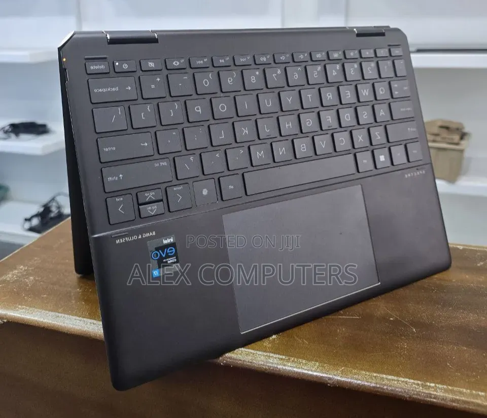 New Laptop HP Spectre 13 16GB Intel Core i7 SSD 512GB