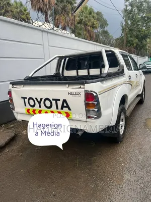 Toyota Hilux 2007 White