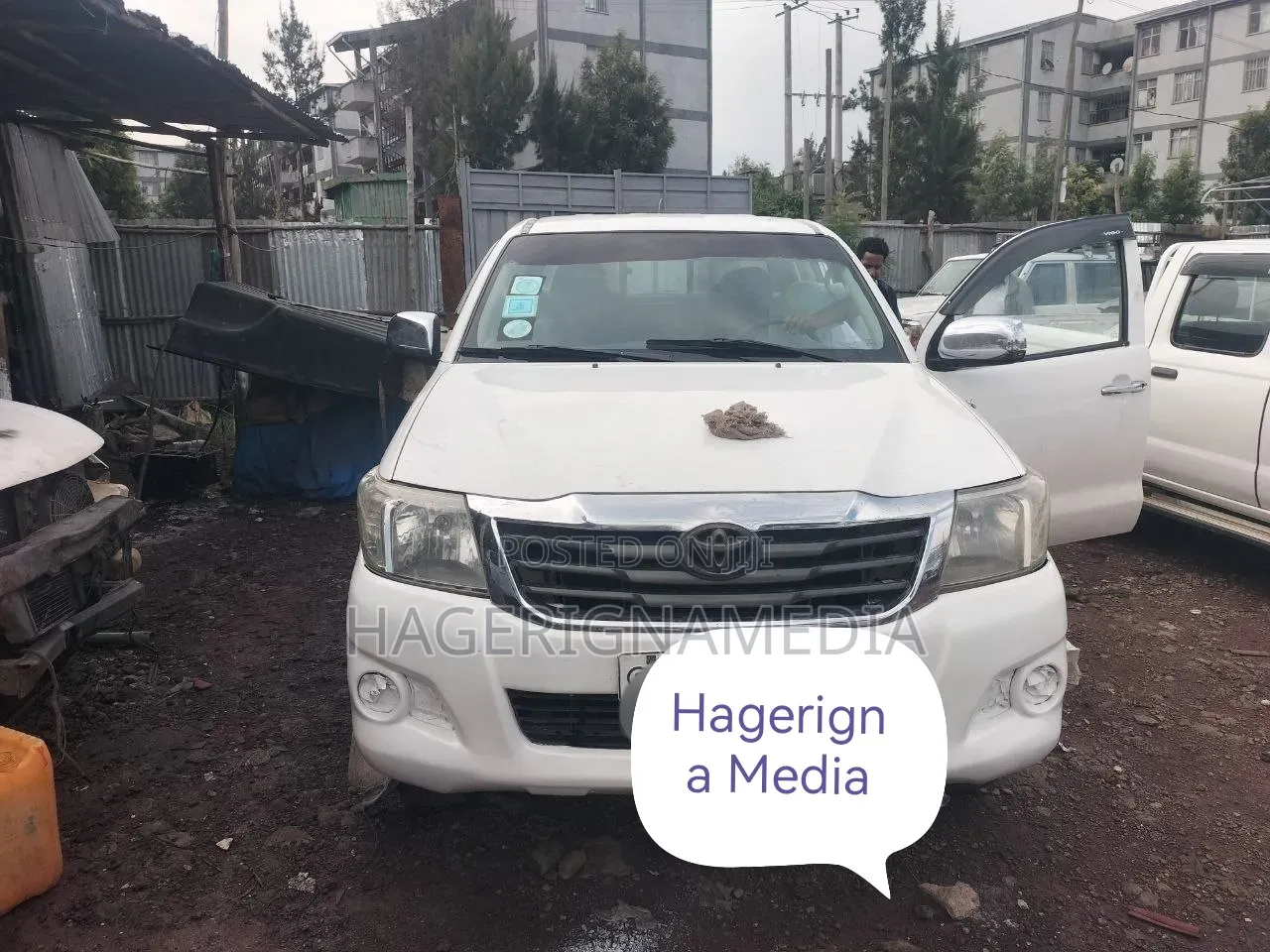 Toyota Hilux 2010 White