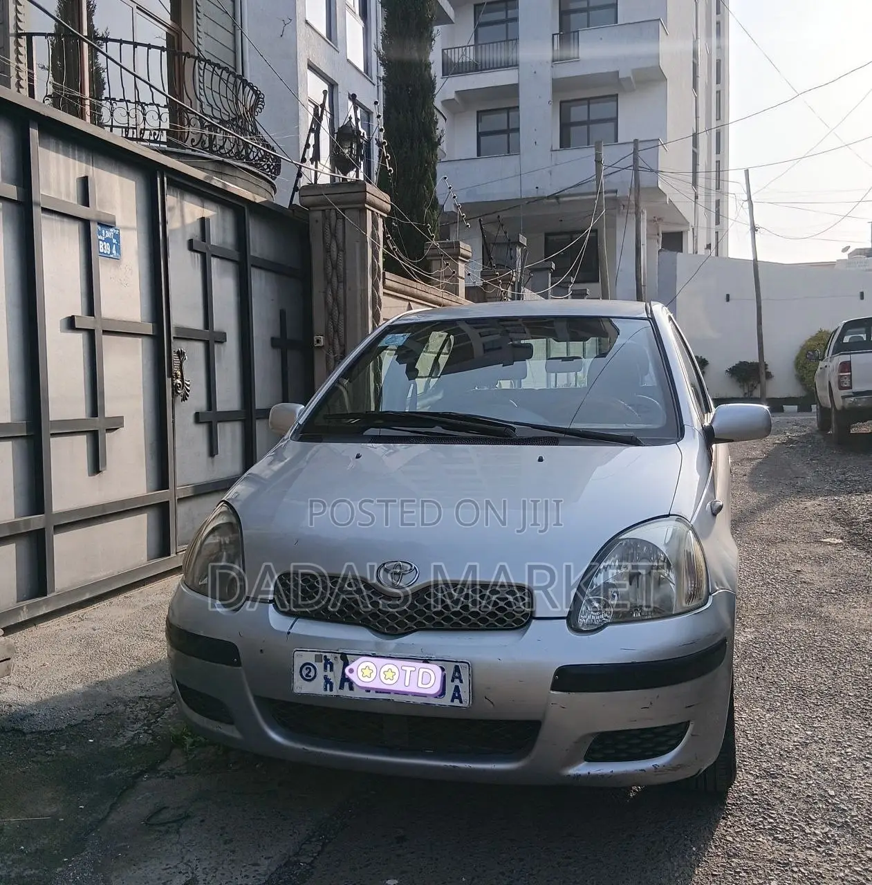 Toyota Vitz 2004 Gray