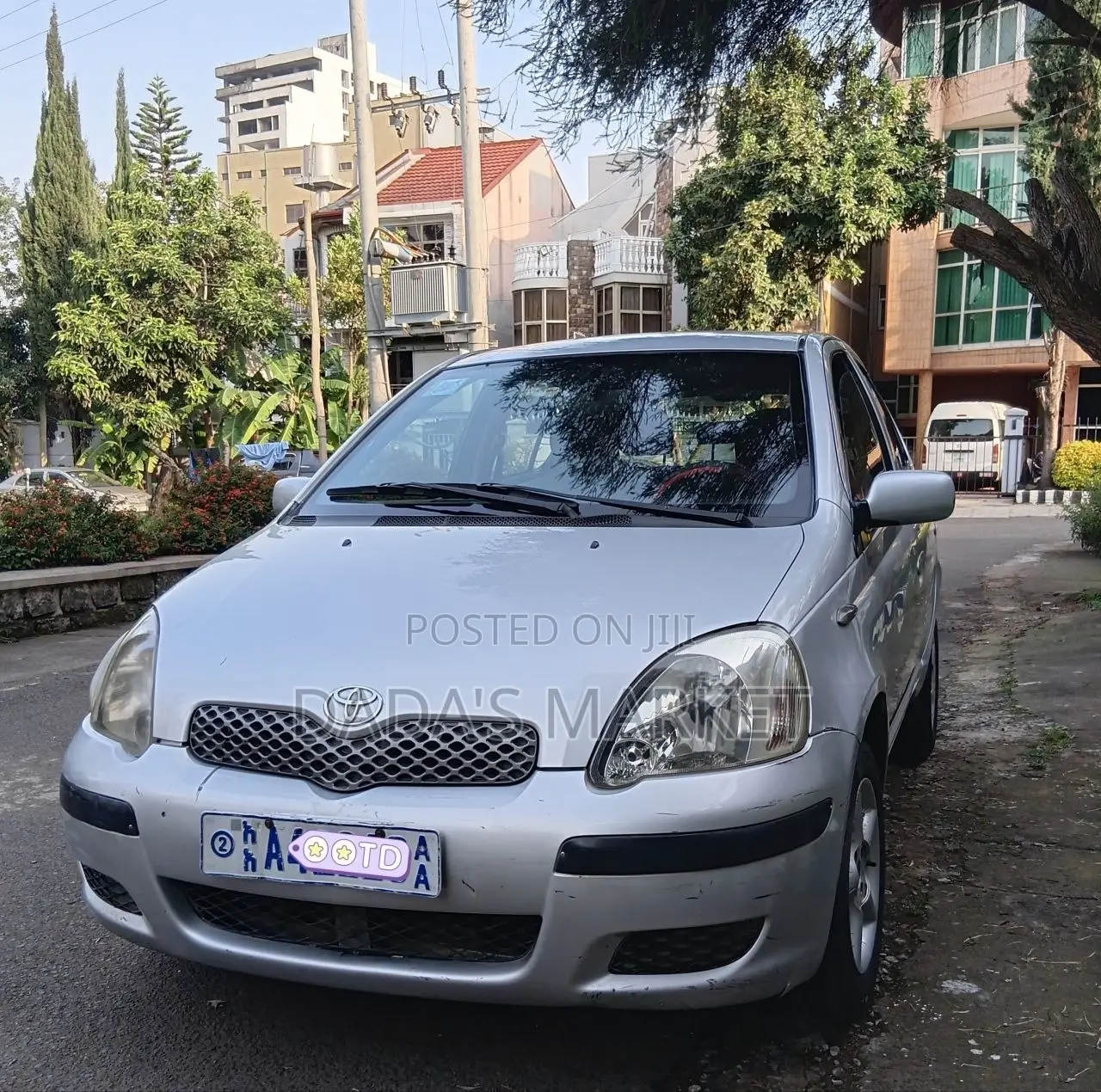 Toyota Vitz 2004 Gray