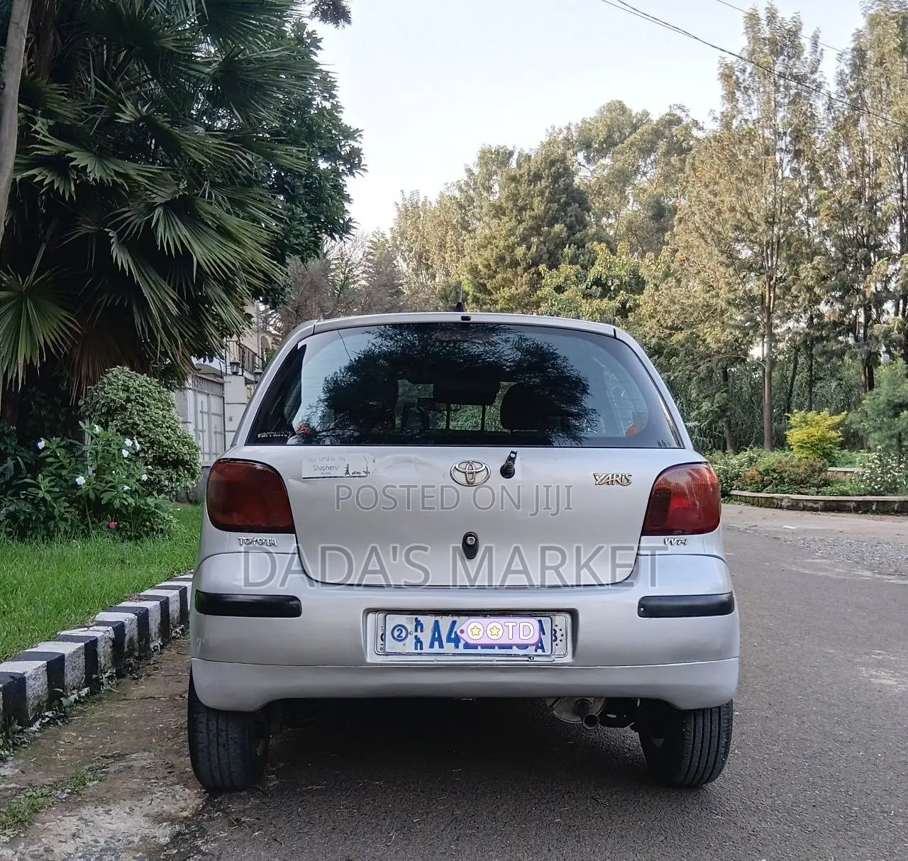 Toyota Vitz 2004 Gray