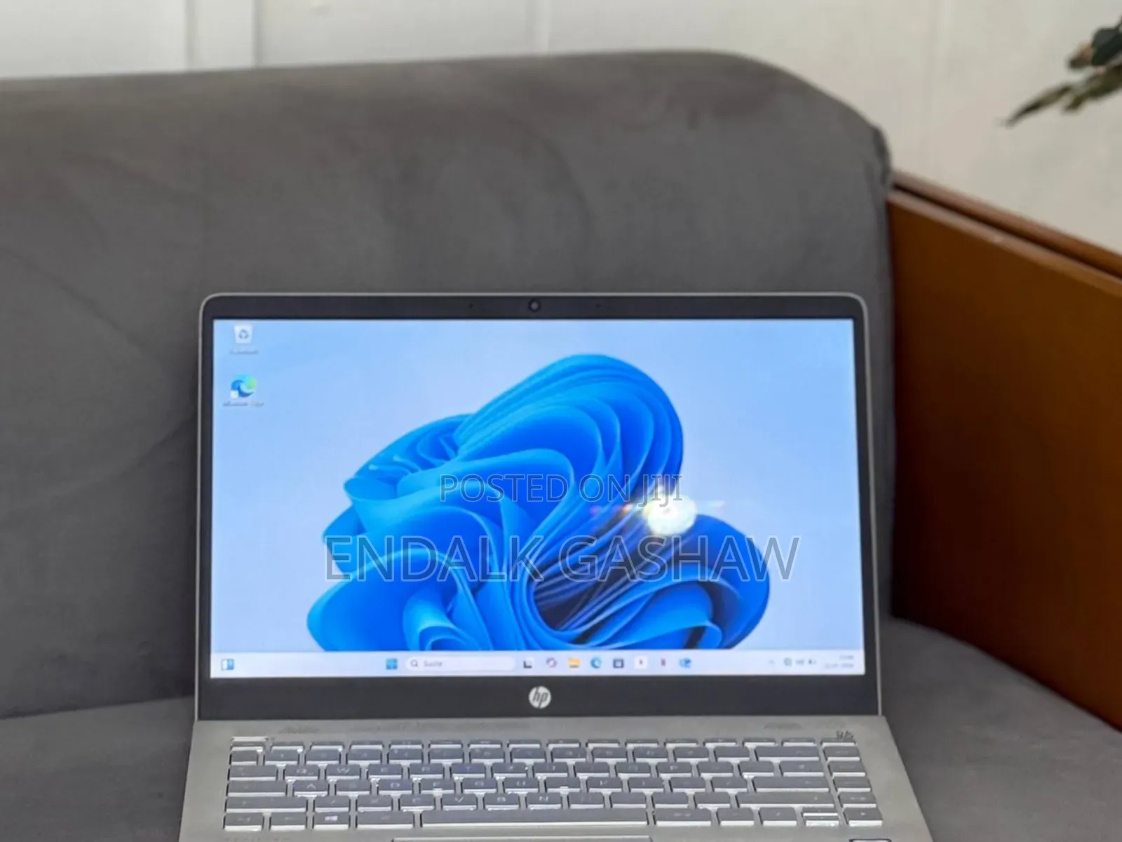 New Laptop HP Pavilion 14 8GB Intel Core i5 HDD+SSD 256GB