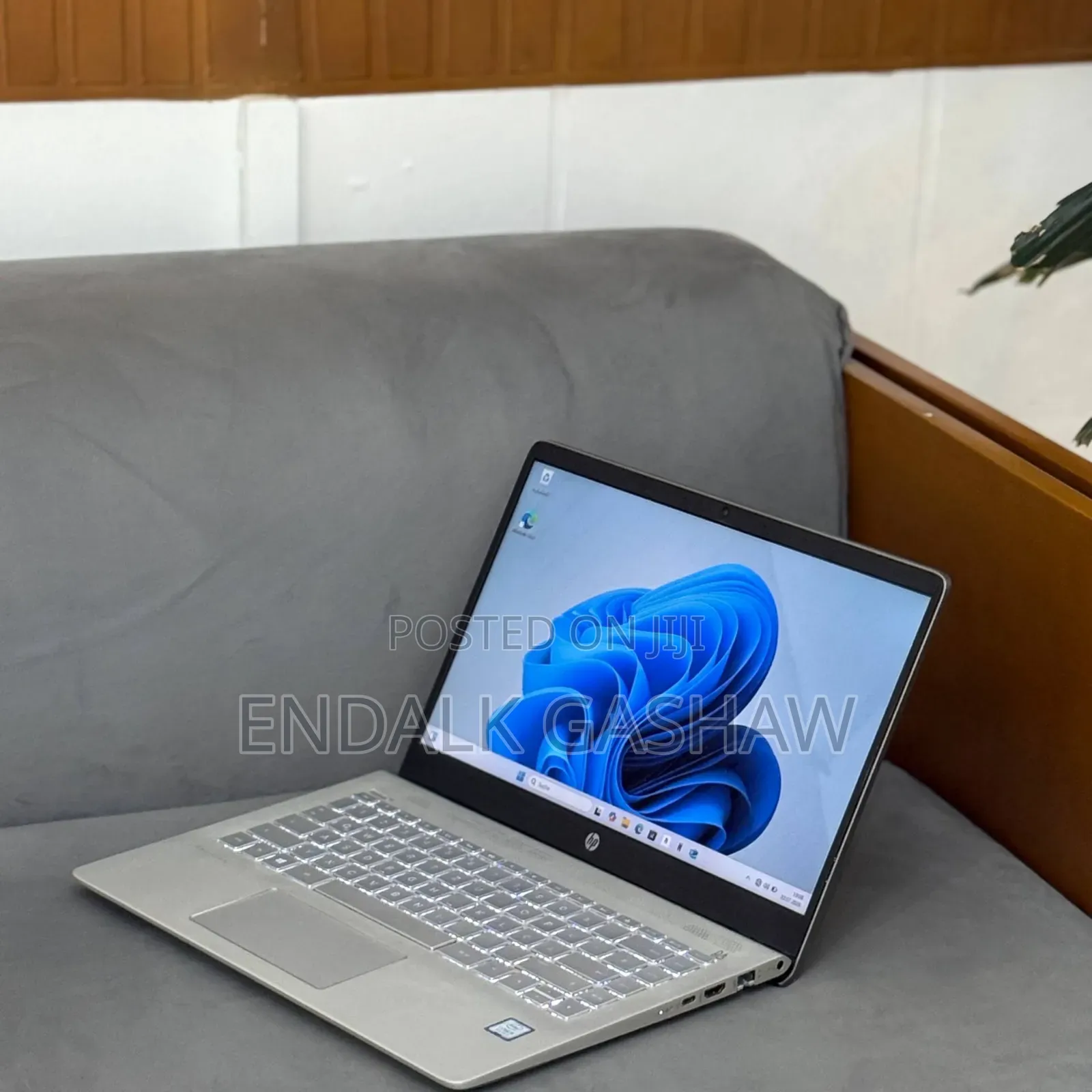 New Laptop HP Pavilion 14 8GB Intel Core i5 HDD+SSD 256GB