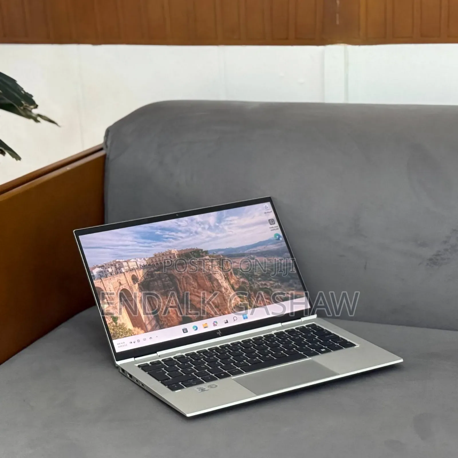 New Laptop HP EliteBook x360 1030 G7 16GB Intel Core i5 SSD 512GB