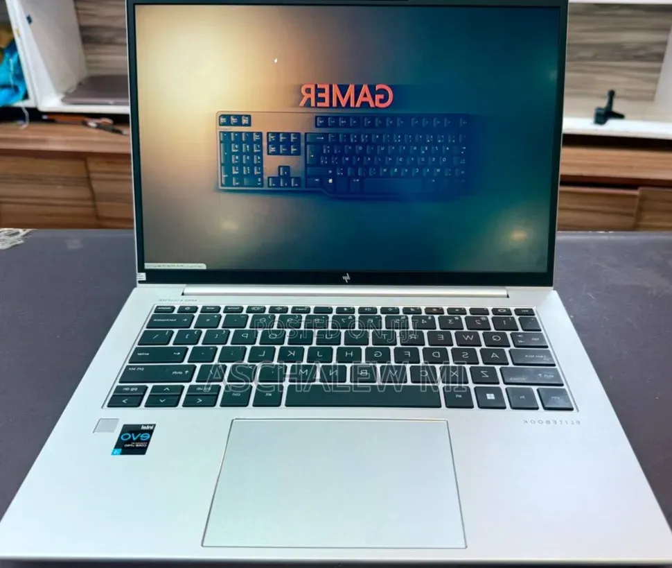 New Laptop HP EliteBook 840 G10 16GB Intel Core i5 SSD 512GB