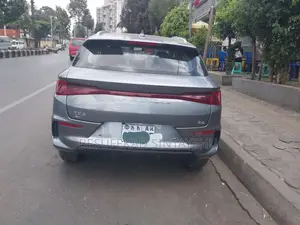 BYD E2 43 kWh 94 hp FWD 2024 Gray