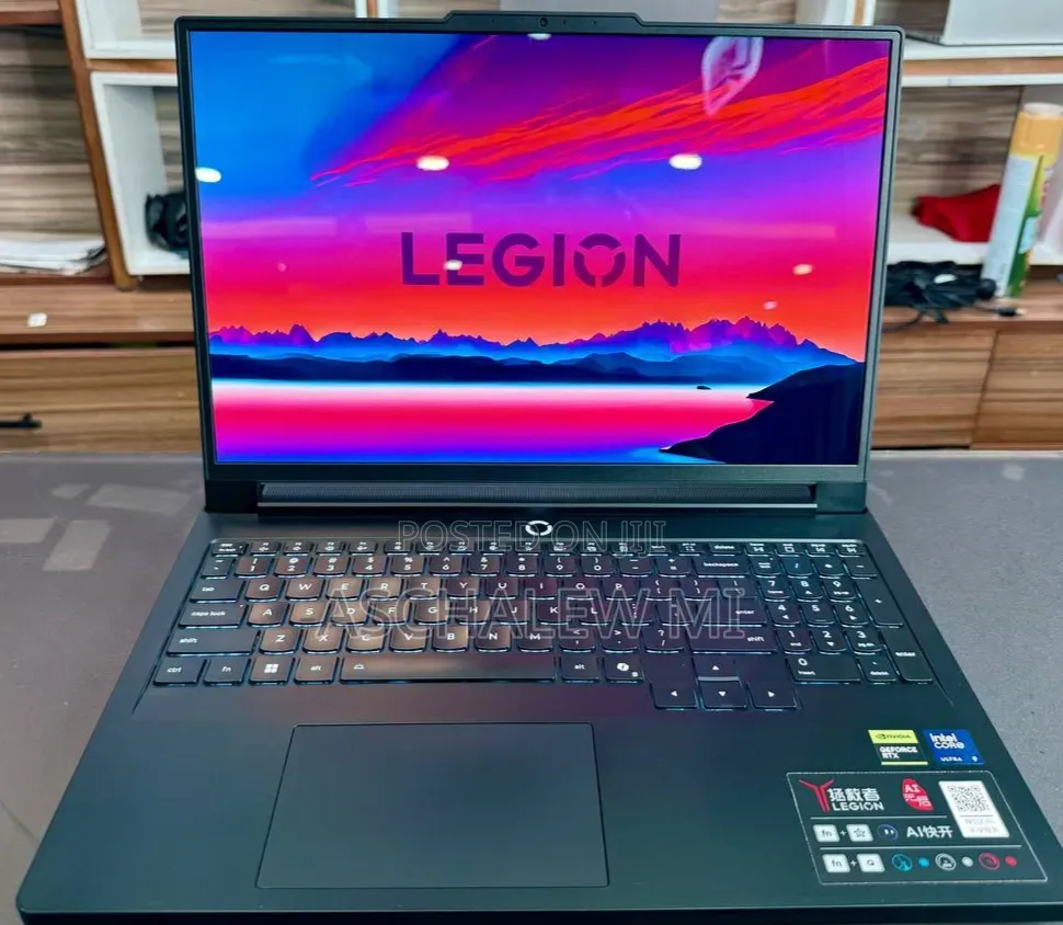 New Lenovo Legion Y7000P IRX9 Gaming Laptop 32GB Intel Core Ultra 9 1T