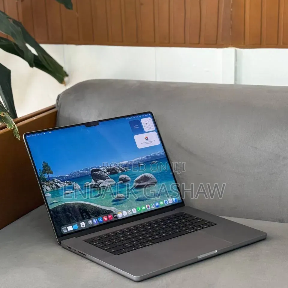 New Laptop Apple MacBook Pro 2020 M1 32GB Apple M1 SSD 512GB
