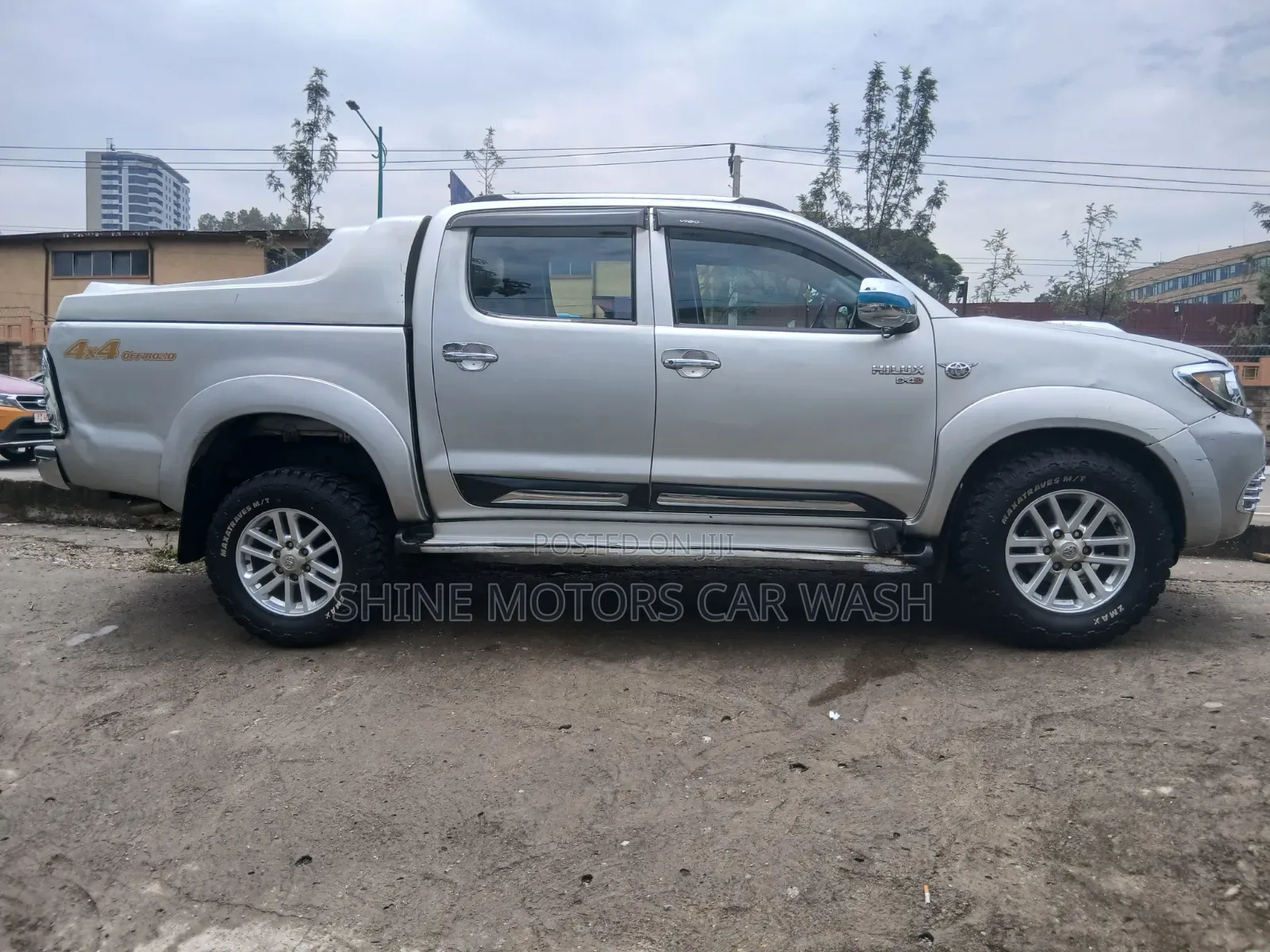 Toyota Hilux 2008 Gray