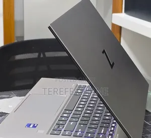 New Laptop HP ZBook 15 32GB Intel Core i9 SSD 512GB